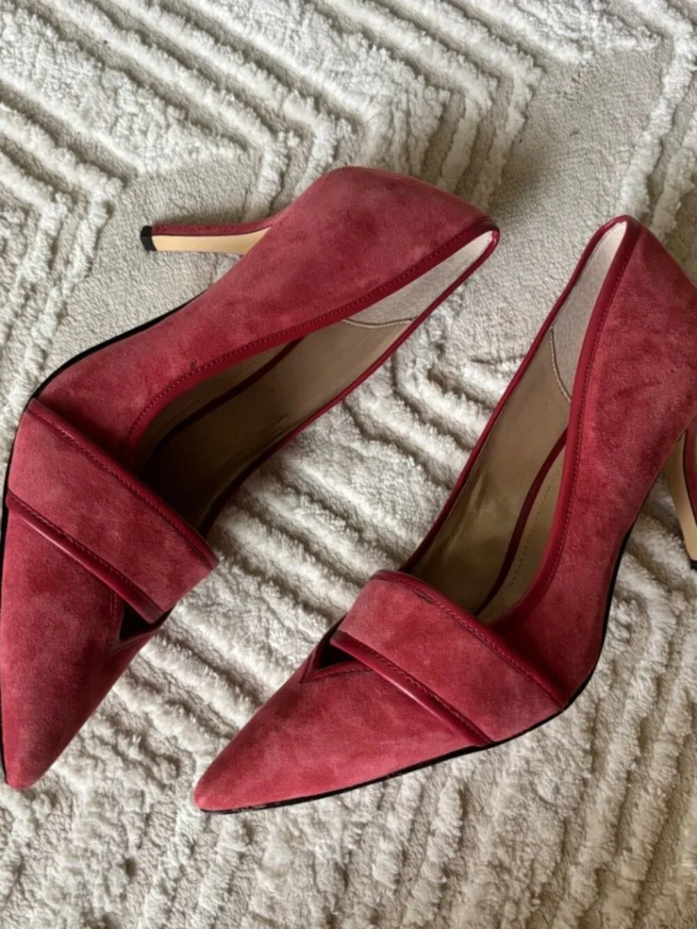 Y2K White House Black Market Pink Faux Suede Pumps